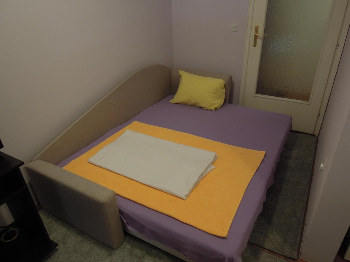 Classic Apartment Novi Sad Esterno foto